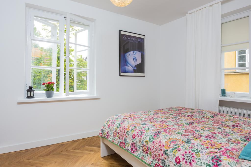 Baker Street Lejlighed Warszawa Værelse billede