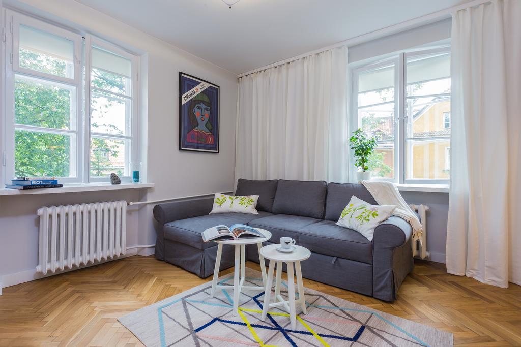 Baker Street Lejlighed Warszawa Værelse billede